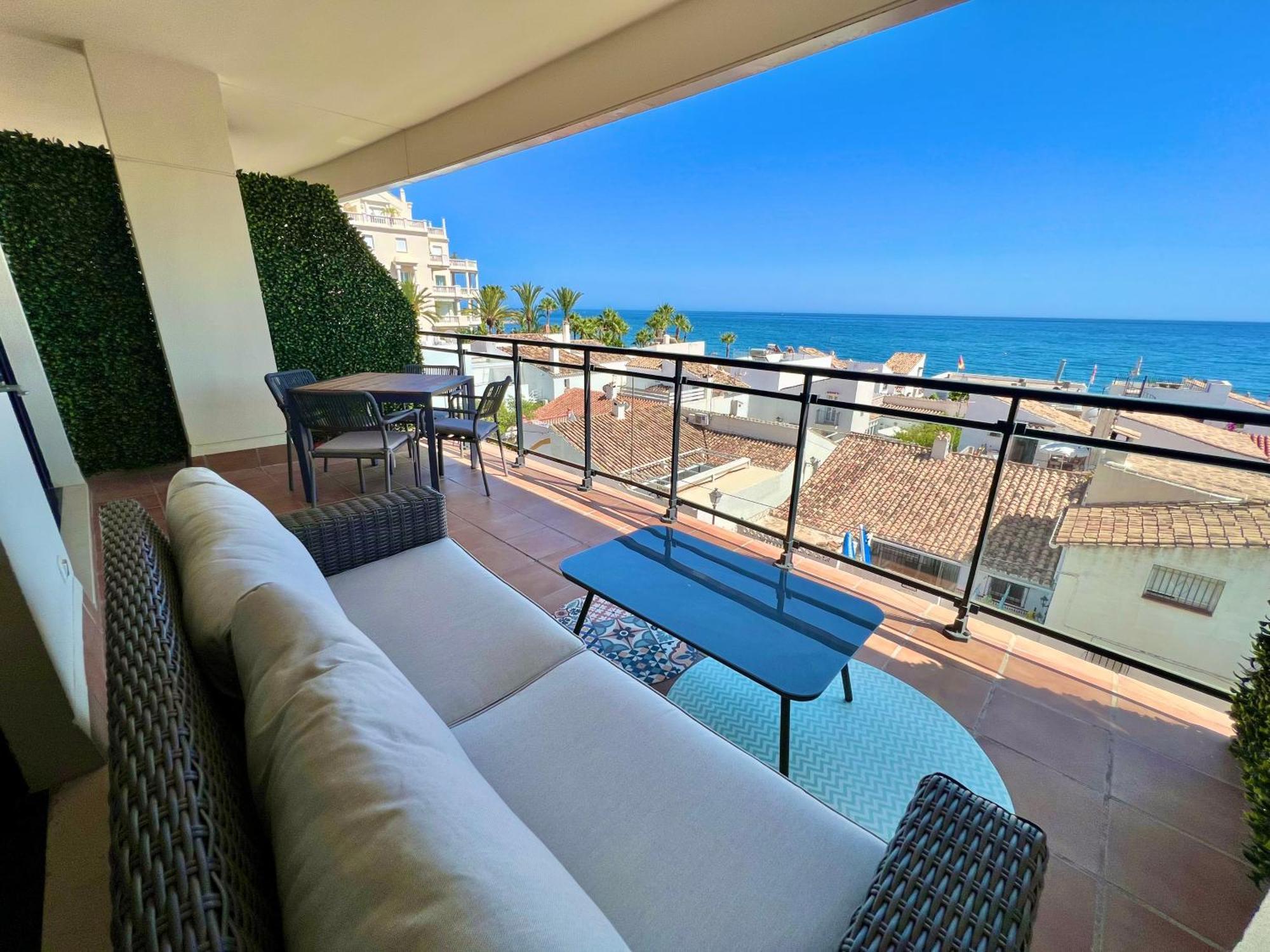 Appartement Breathtaking Sea View à Estepona Extérieur photo